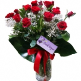 21 K�rm�z� G�l(�d211)30cm vazoda 21 adet 1.kalite g�llerden ye�illiklerle haz�rlanm�� 50-55 cm boyunda ��k bir tasar�m,sevgiliye �i�ekler do�um g�n� �i�ekleri