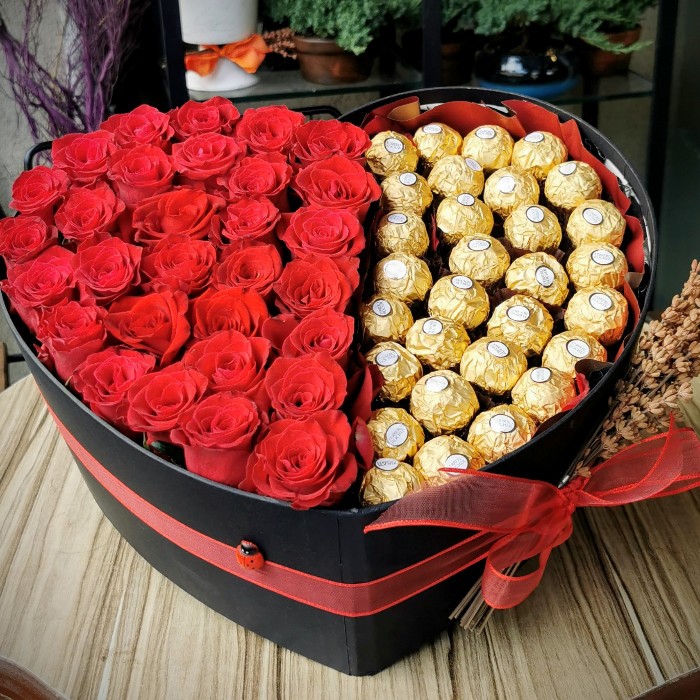 Tatlı Aşkım Güller ve Çikolata