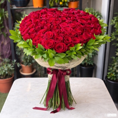 kirmizi-gul-buketi-premium-tasarim-hediye-cicek